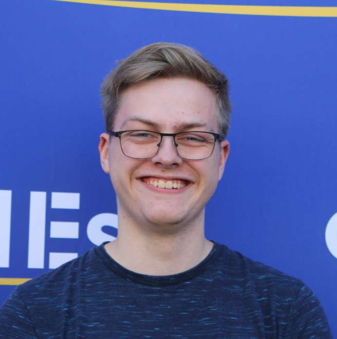 Témoignage de Théo, en emploi dans la Conception assistée par ordinateur (CAO)